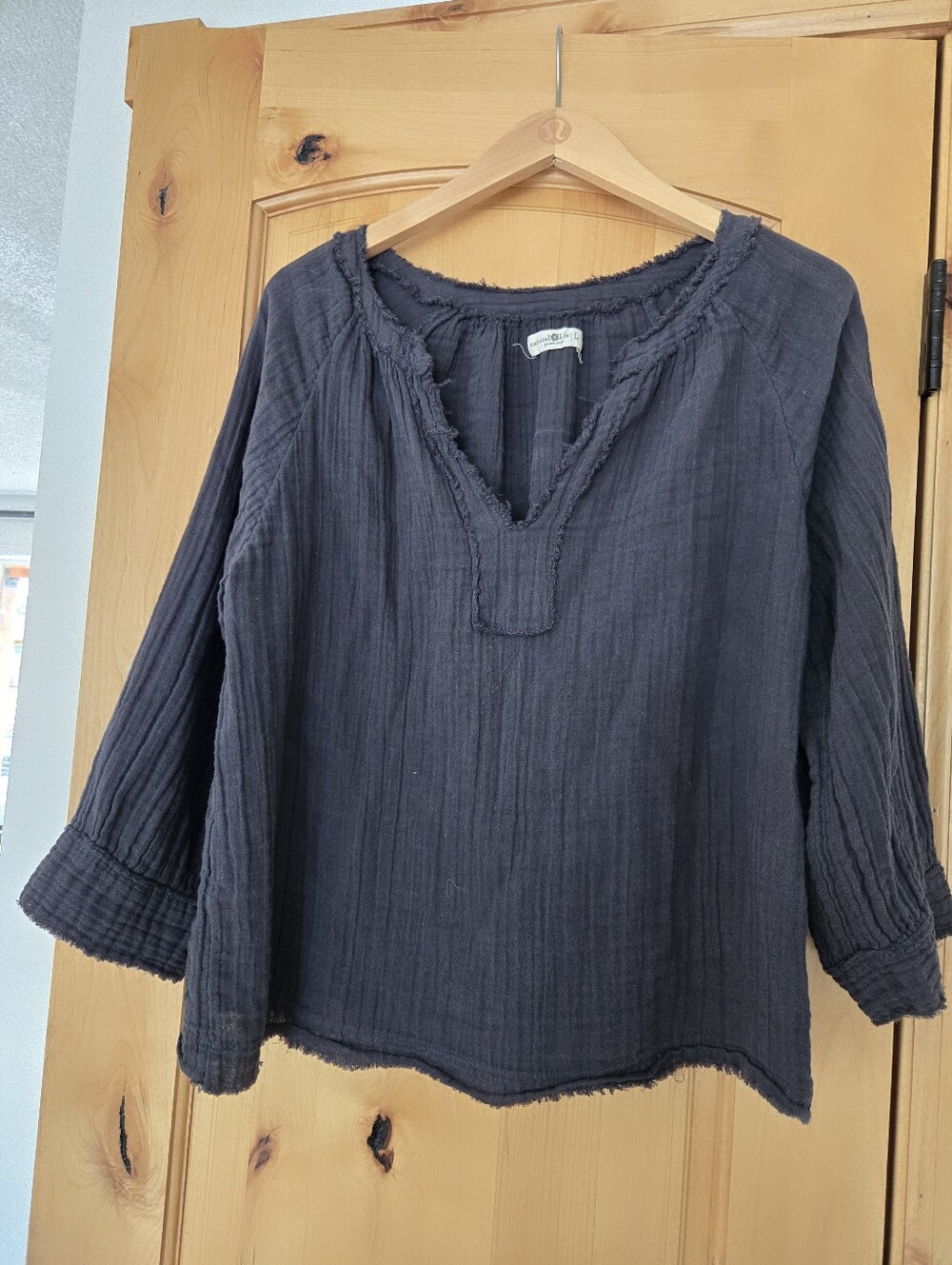Natural Life Women's Black Gauze Pullover Top Large